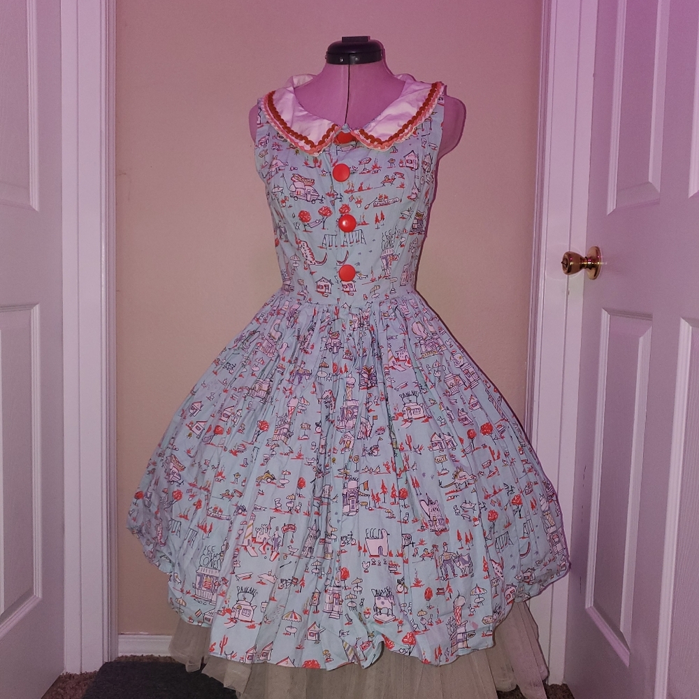 Custom 1950 dresses. - Picture 5 of 16